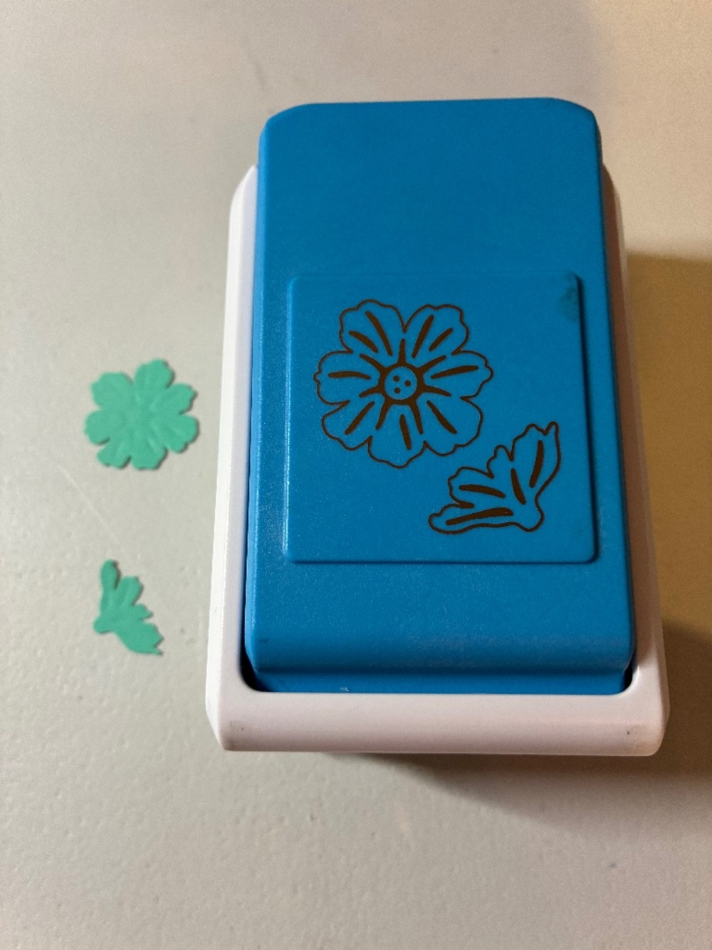 Embossed Blossoms Decorative Punch